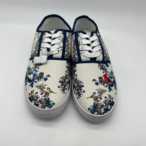 Bradford Exchange Floral Birds of Spring Print Canvas Sneakers Shoes Size 8.5‎ - Picture 3 of 9